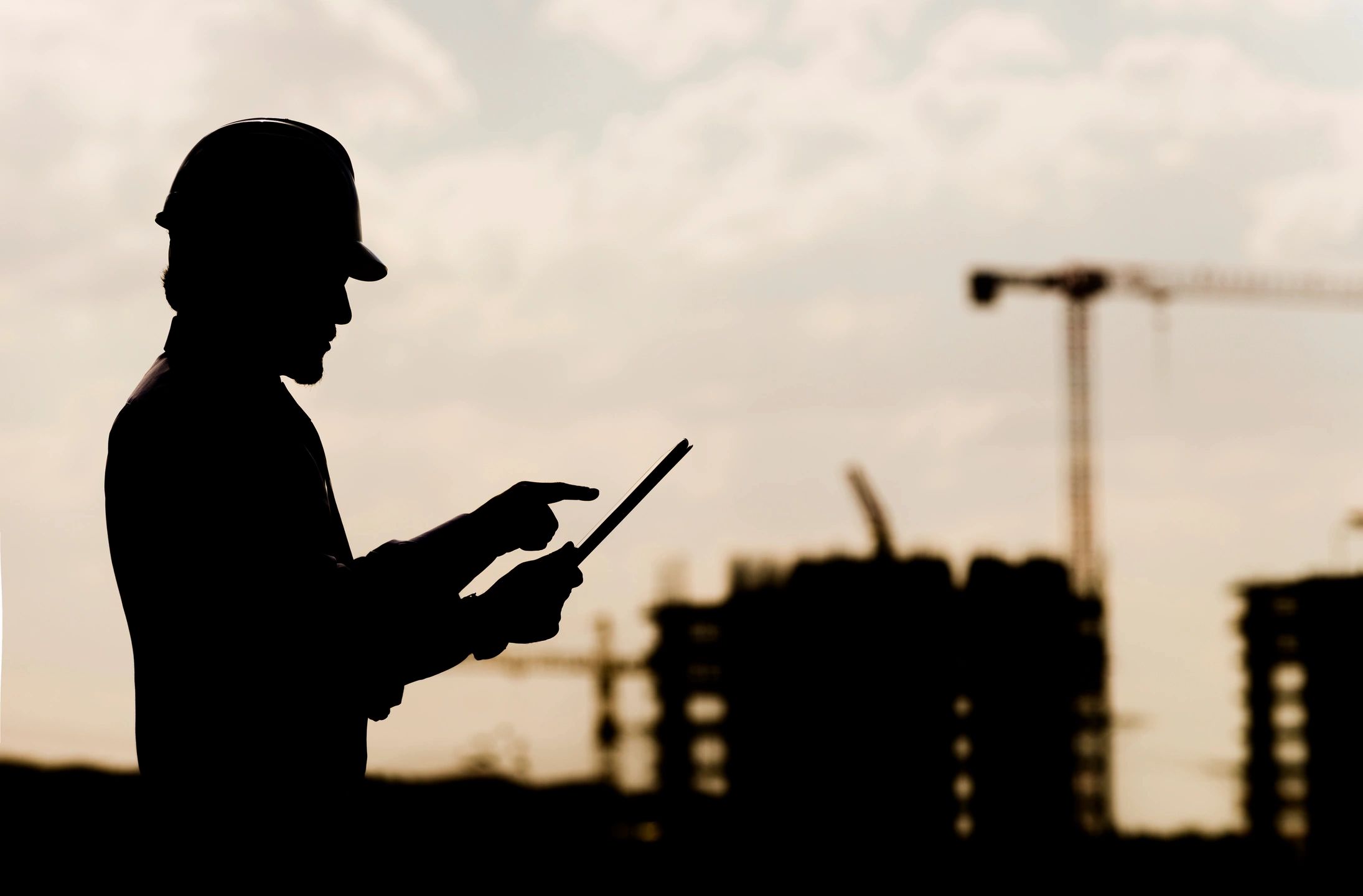 TC Contractors logo