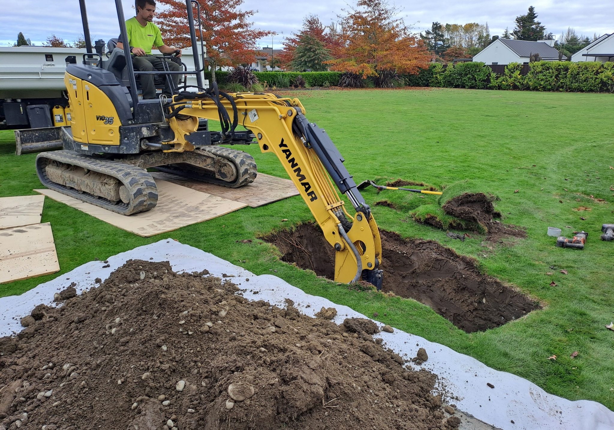 christchurch blocked drains ltd logo